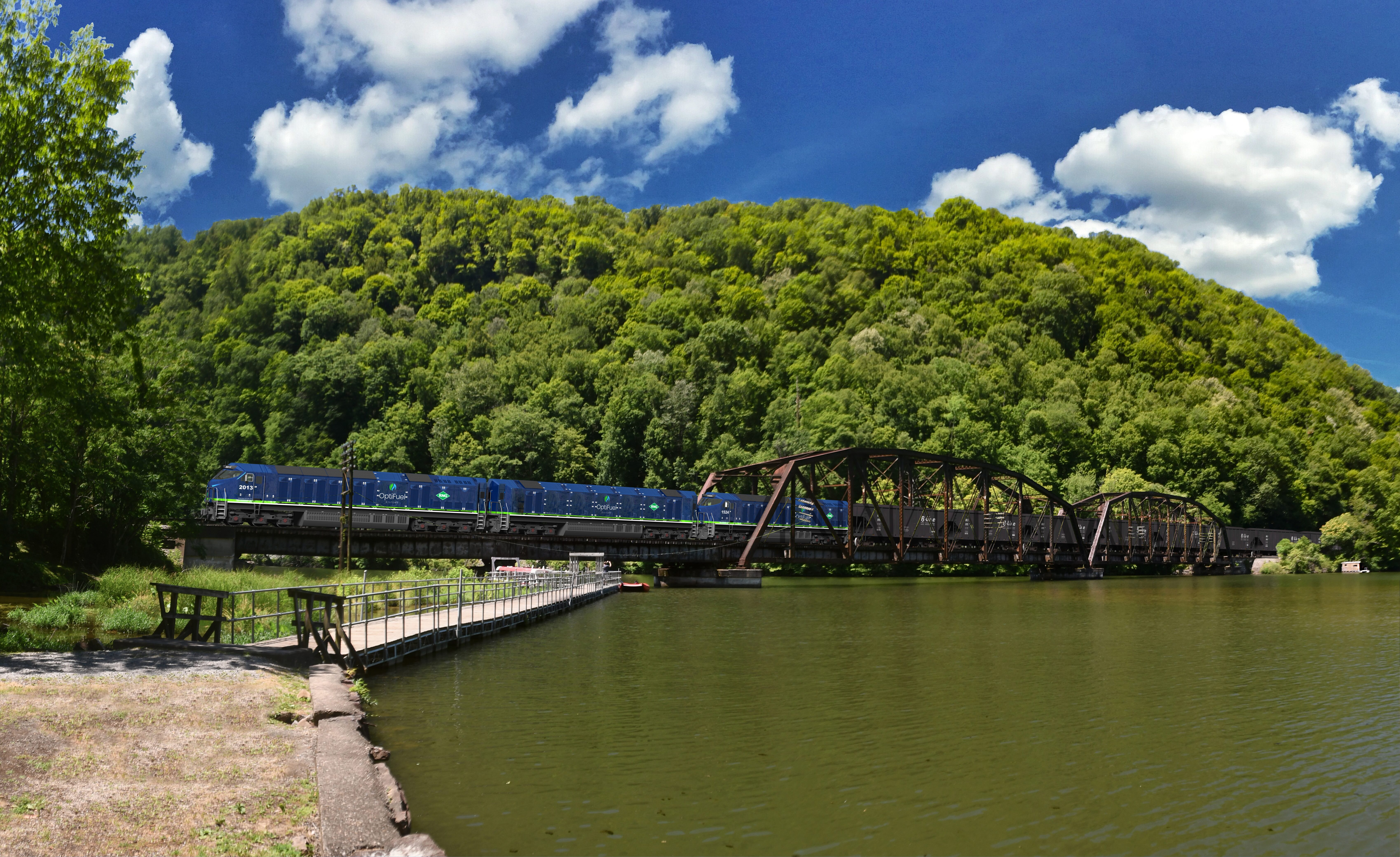 80' Line Haul Locomotive New River Bridge